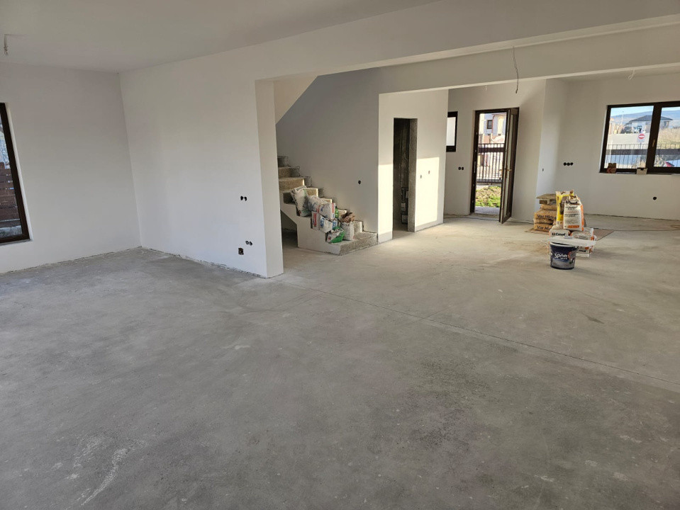 Casa individuală , 4 camere , 3 bai ,150 mp , teren 500 , Dezmir 