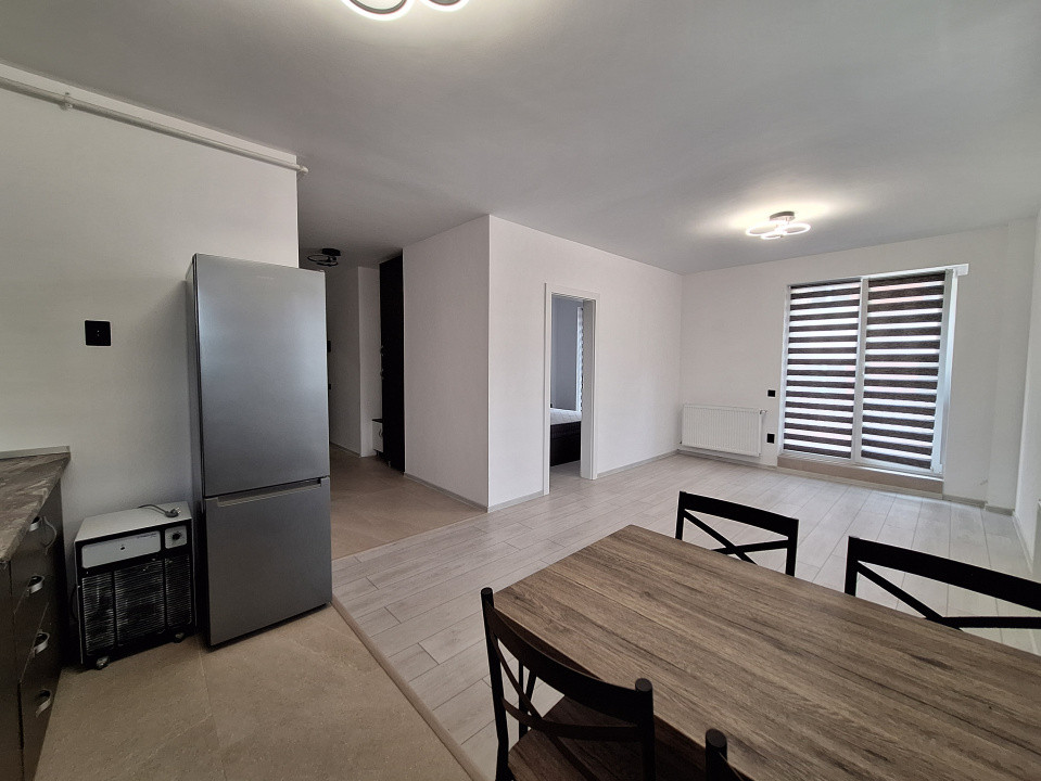 Apartament cu 2 camere, 42 mp, terasa, zona Eroilor