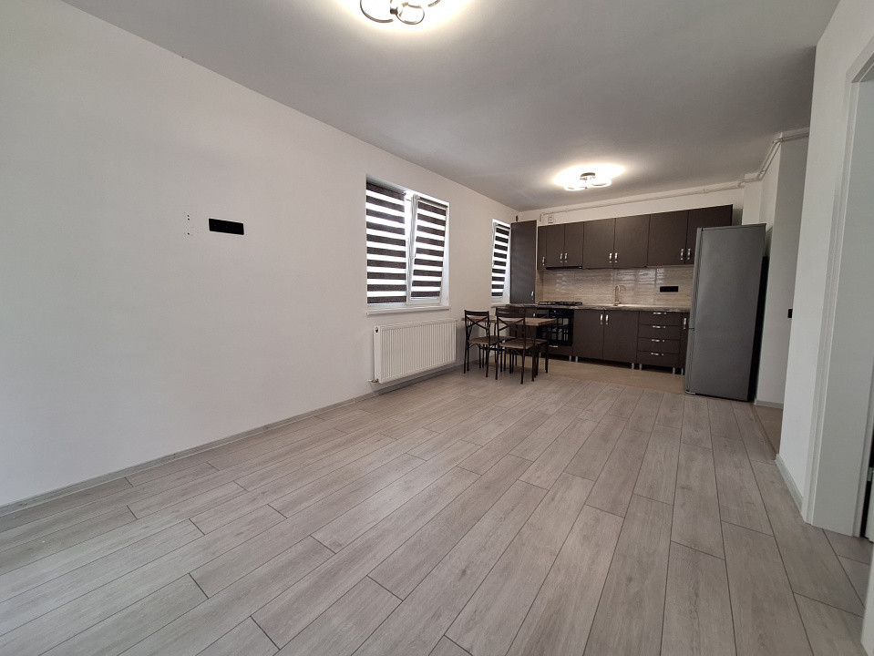 Apartament cu 2 camere, 42 mp, terasa, zona Eroilor
