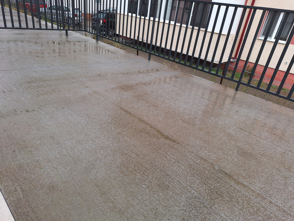 Apartament cu 2 camere, 42 mp, terasa, zona Eroilor