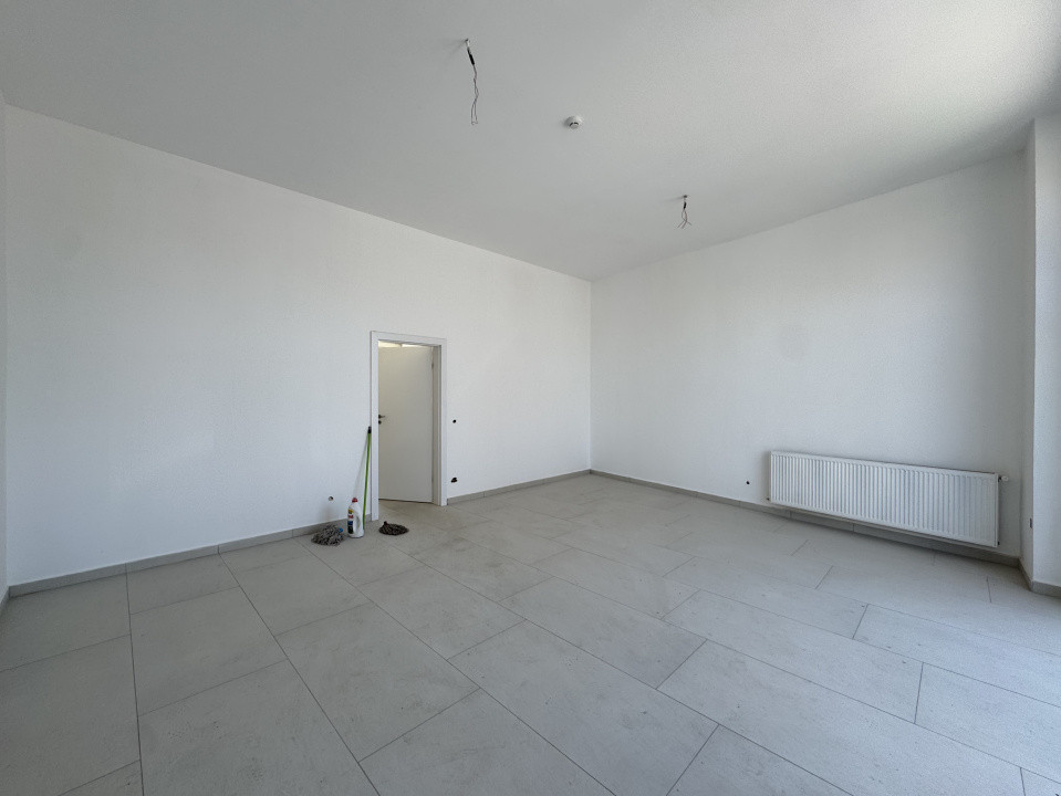 Spațiu comercial, 45 mp utili, vitrină, finisat, zona Podului IRA