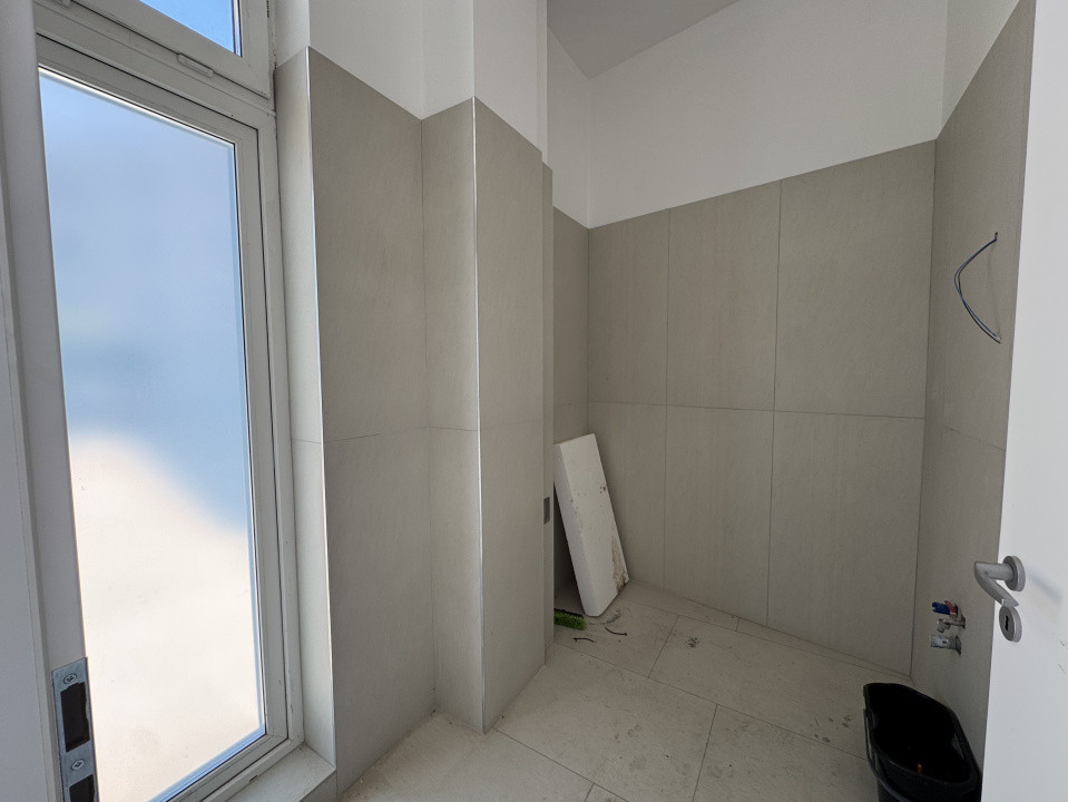 Spațiu comercial, 45 mp utili, vitrină, finisat, zona Podului IRA