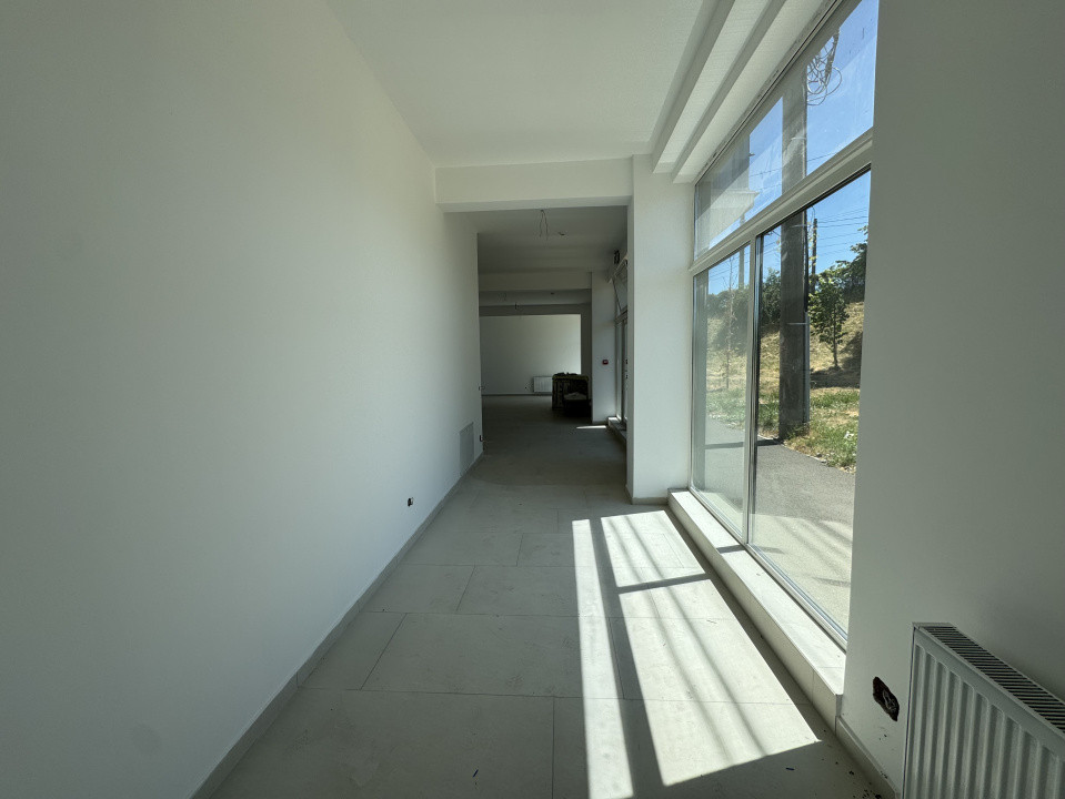 Spațiu comercial, 112 mp utili, vitrină, finisat, zona Podului IRA