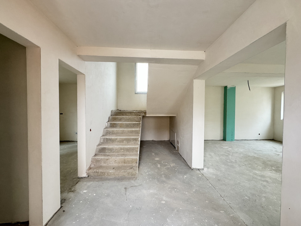 Casa individuala, 120 mp utili, 440 mp teren, Dezmir