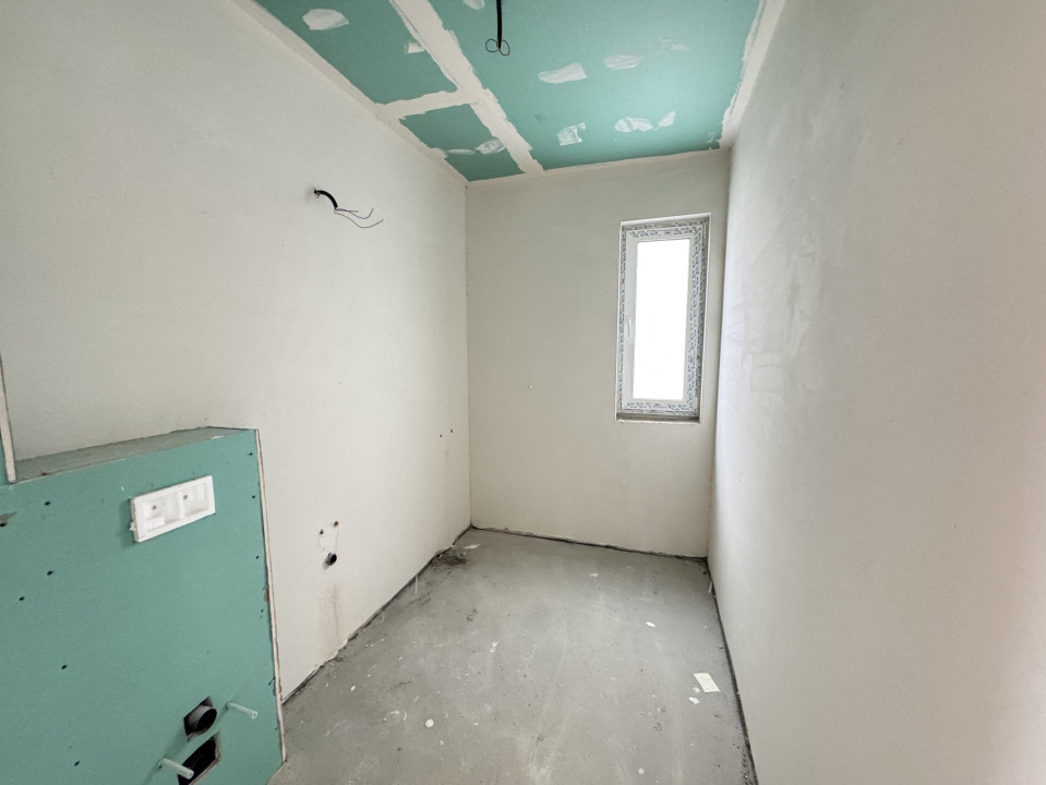 Casa individuala, 120 mp utili, 440 mp teren, Dezmir