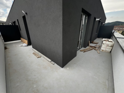 Apartament de 2 camere, 37 mp utili, 22 mp terasa, parcare, Zona Terra