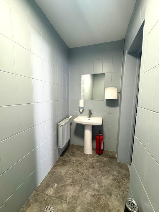 Spațiu comercial cu terasă, 88 mp utili, alimentație publică, zona Piezisă