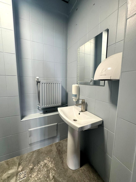 Spațiu comercial cu terasă, 88 mp utili, alimentație publică, zona Piezisă