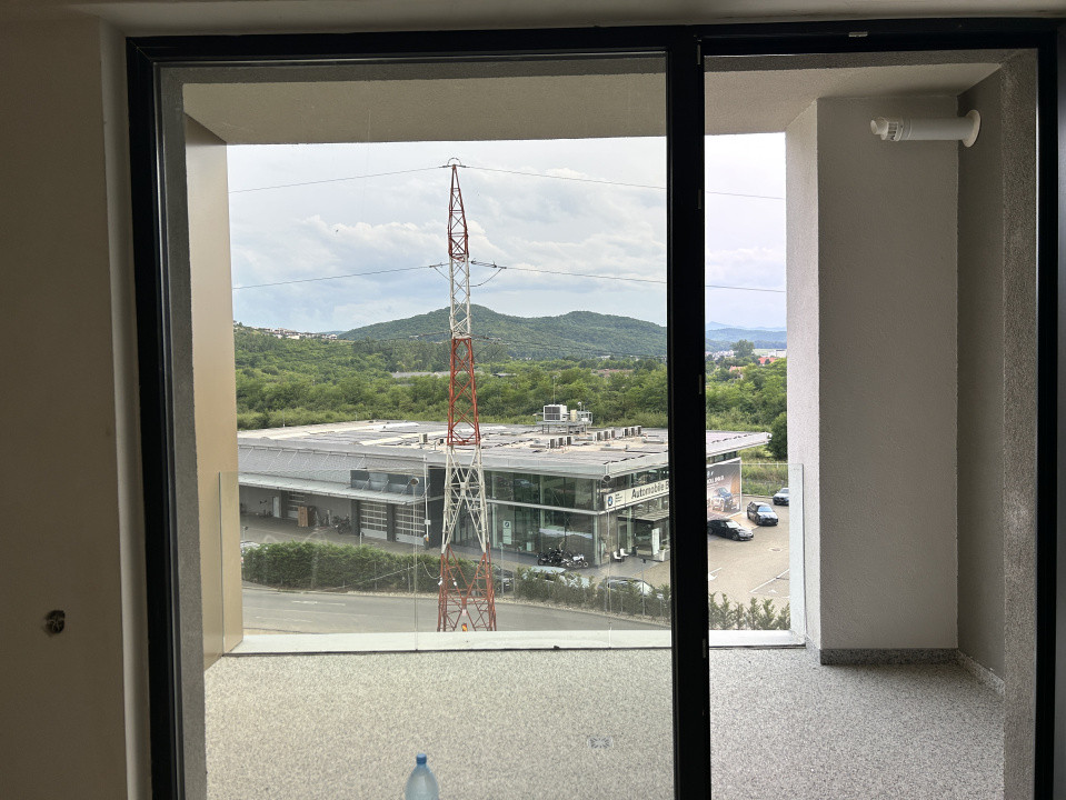 Apartament cu 2 camere finisat,  49 mp, 7 mp balcon, zona Vivo BMW 