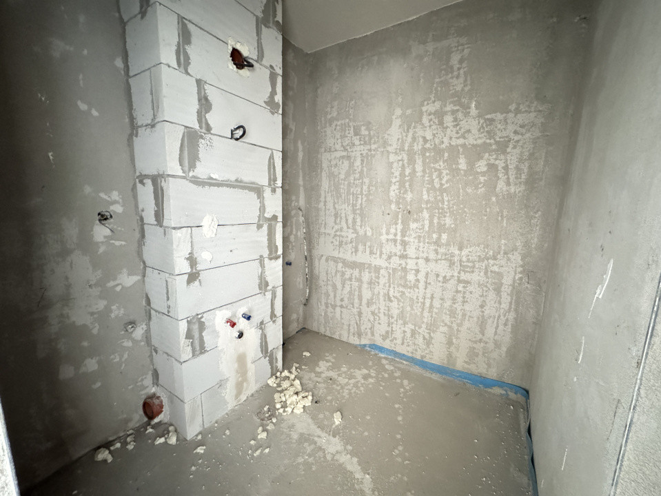 Apartament cu 2 camere finisat,  49 mp, 7 mp balcon, zona Vivo BMW 