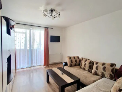 Apartament cu 2 camere, decomandat, 2 balcoane, zona Porii