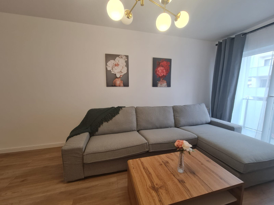 Apartament cu 2 camere decomandat, 51 mp, 2 balcoane, zona Terra