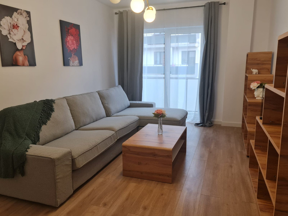 Apartament cu 2 camere decomandat, 51 mp, 2 balcoane, zona Terra