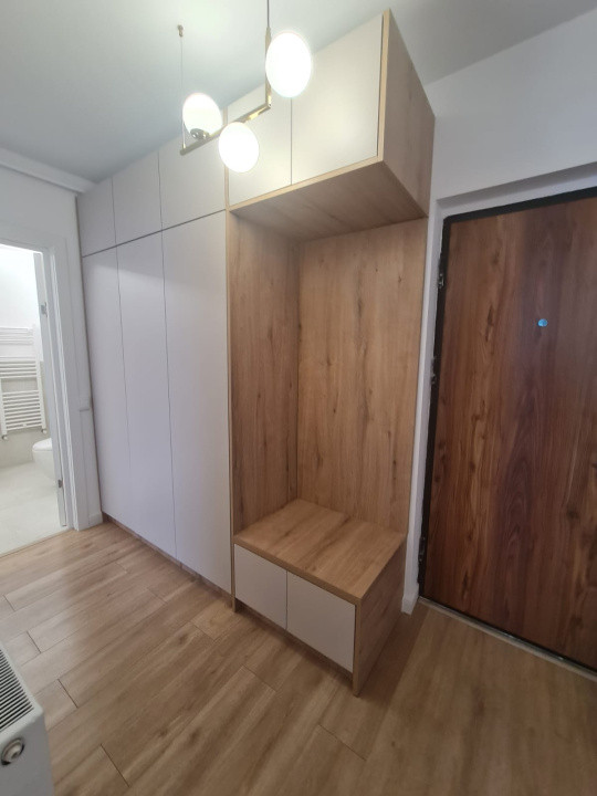 Apartament cu 2 camere decomandat, 51 mp, 2 balcoane, zona Terra