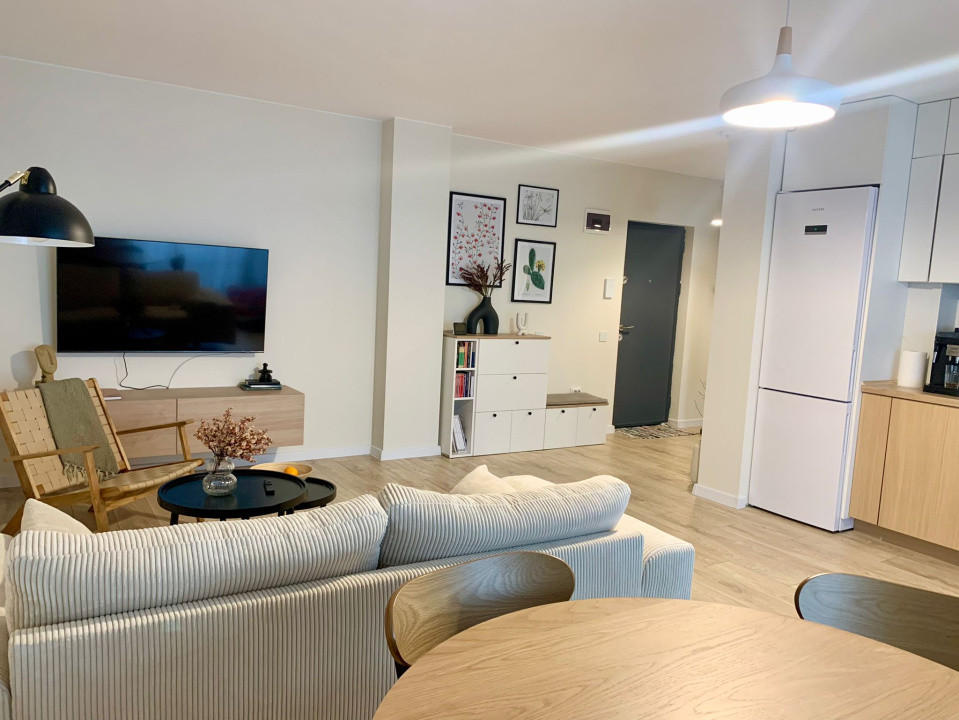 Apartament 2 camere, 53mp, etaj intermediar, cu terasa 14mp, parcare, zona VIVO