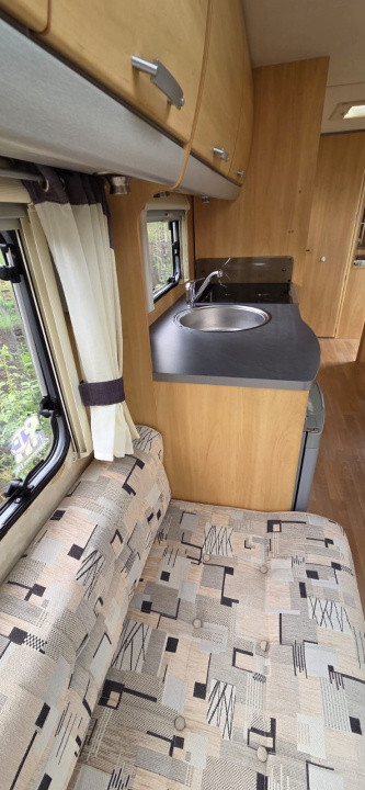 TEREN CU RULOTA FUNCTIONALA 924mp front 34ml 