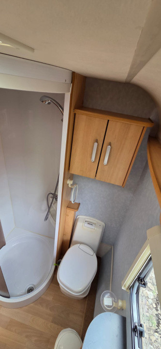 TEREN CU RULOTA FUNCTIONALA 924mp front 34ml 