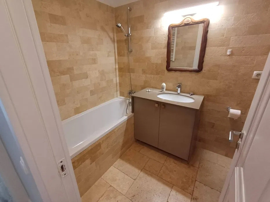 Apartament cu 2 camere si parcare in Grand Park Residence