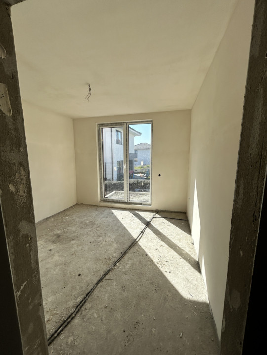 Casa cu garaj 149mp utili si 400mp teren in Chinteni cu CF