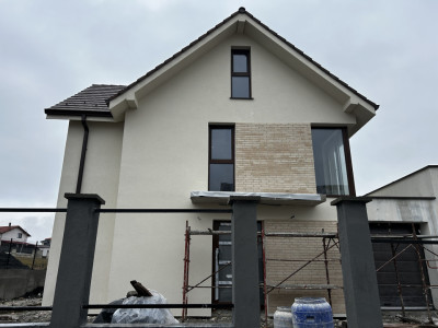 Casa individuala in Chinteni cu garaj 145mp utili si 538mp teren 