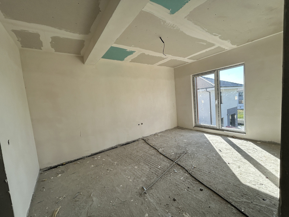 Casa cu garaj 149mp utili si 400mp teren in Chinteni cu CF