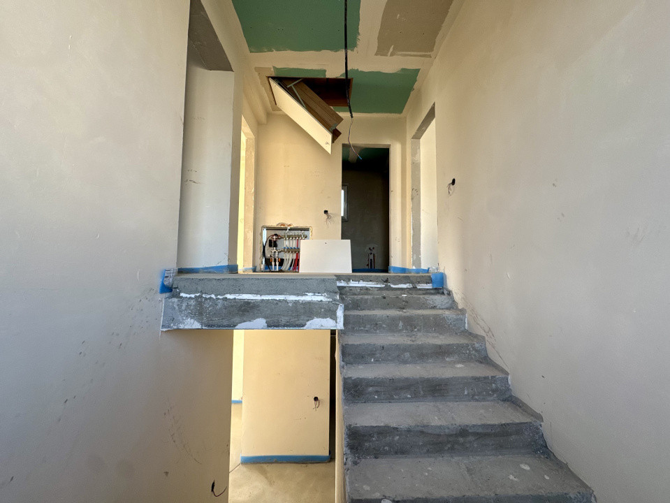 Casă cu garaj, 150 mp, 400 mp teren, CF disponibil, Chinteni