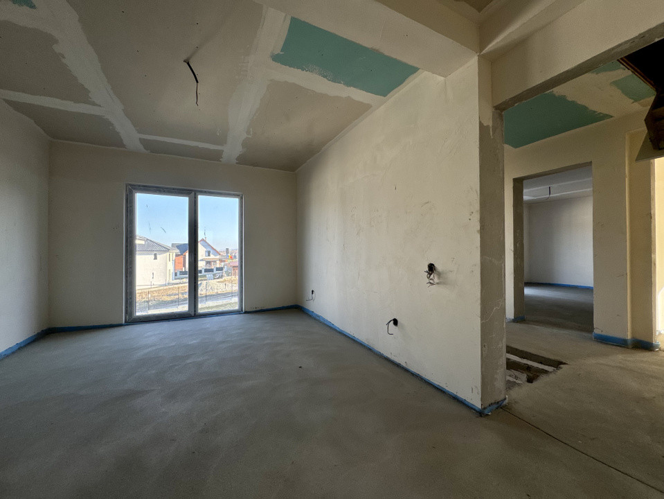 Casă cu garaj, 150 mp, 400 mp teren, CF disponibil, Chinteni