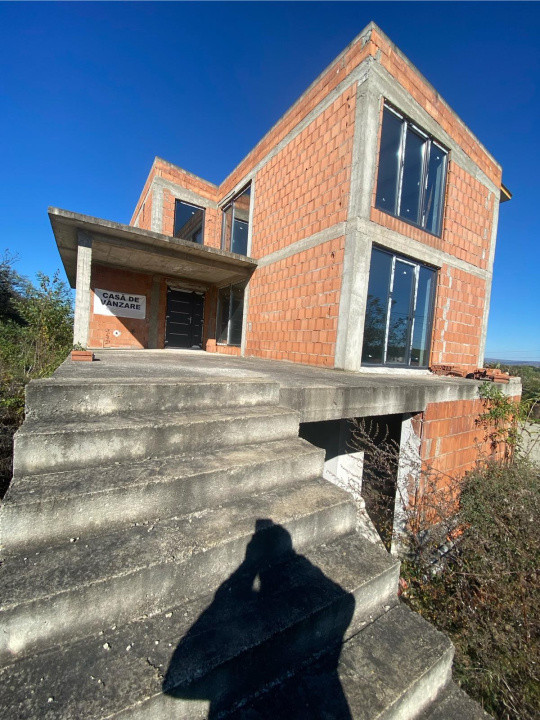 INVESTITIE! Casa 235 mp utili - 5 camere - garaj , Jucu de sus!