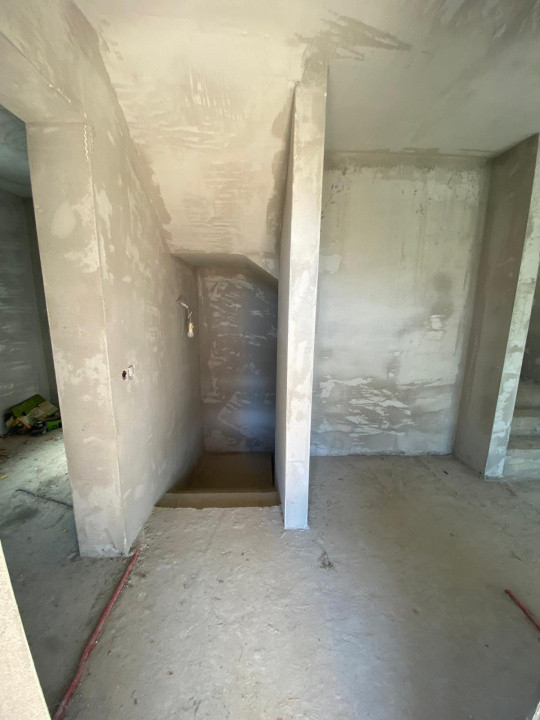 INVESTITIE! Casa 235 mp utili - 5 camere - garaj , Jucu de sus!