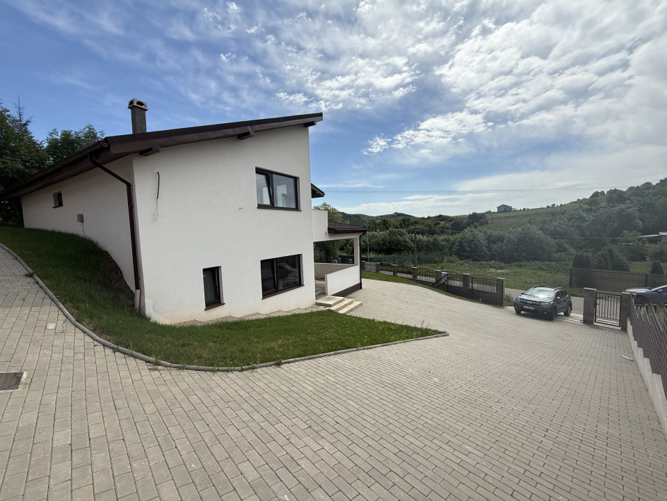 Casa individuala 145 mp utili - 4 camere - Stolna!