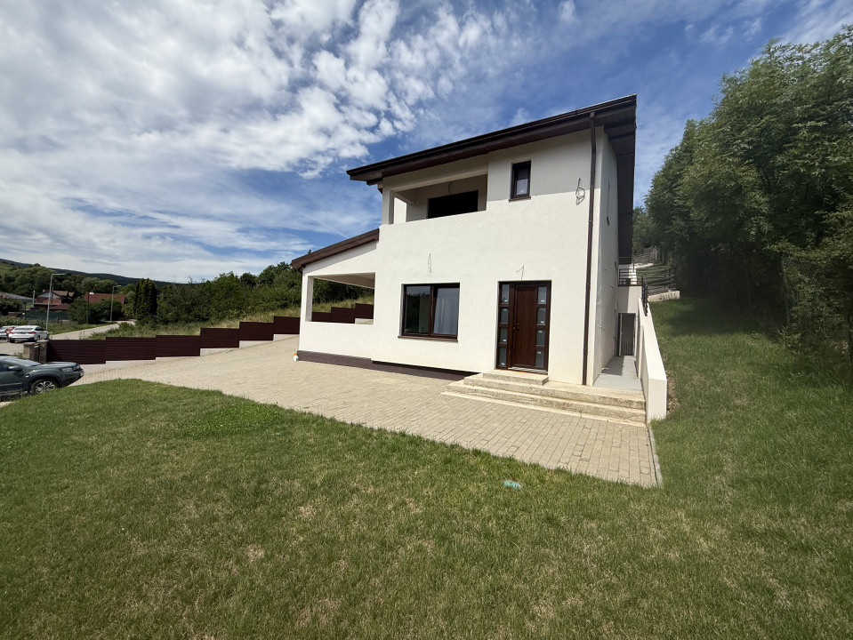 Casa individuala 145 mp utili - 4 camere - Stolna!