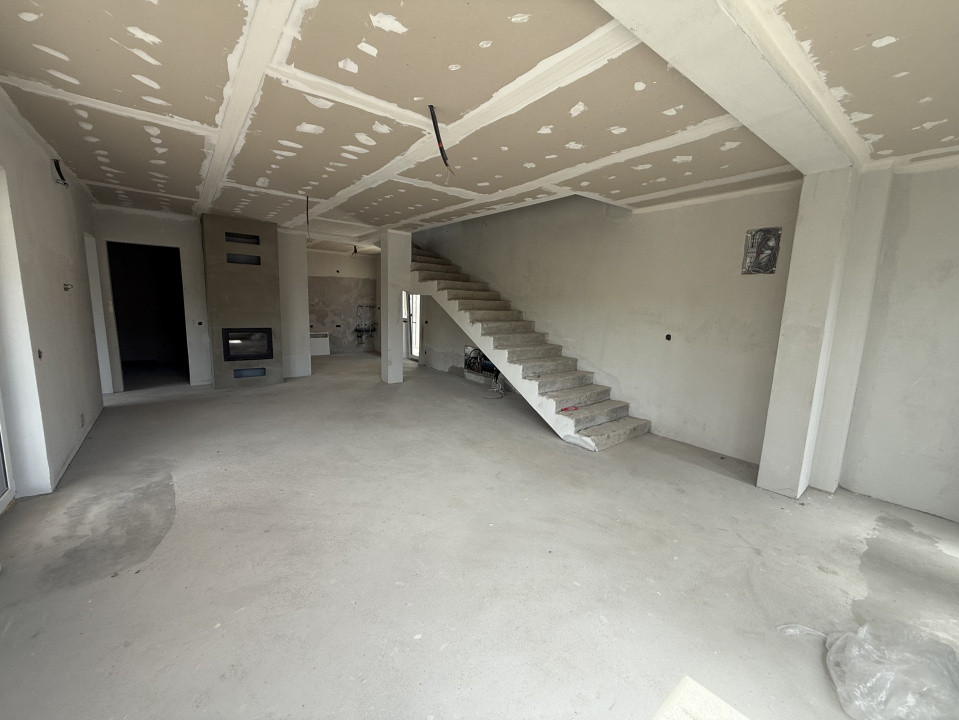 Casa individuala 145 mp utili - 4 camere - Stolna!