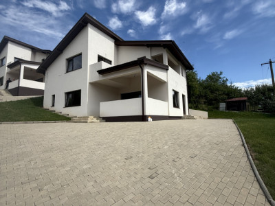 Casa individuala 145 mp utili - 4 camere - Stolna!