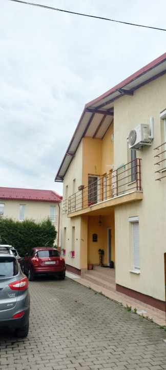 Casa tip duplex 125 mp utili - 4 camere - curte - zona Muzeul Apei, Floresti!