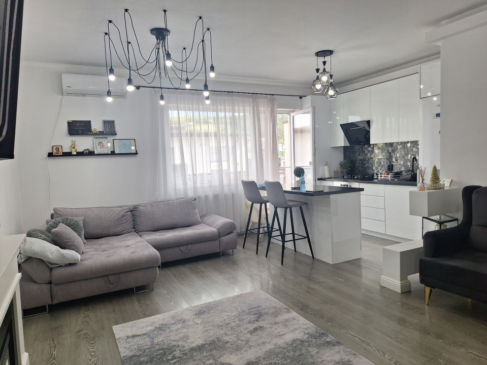Apartament cu 3 camere, 58 mp, terasa, zona Ametyst