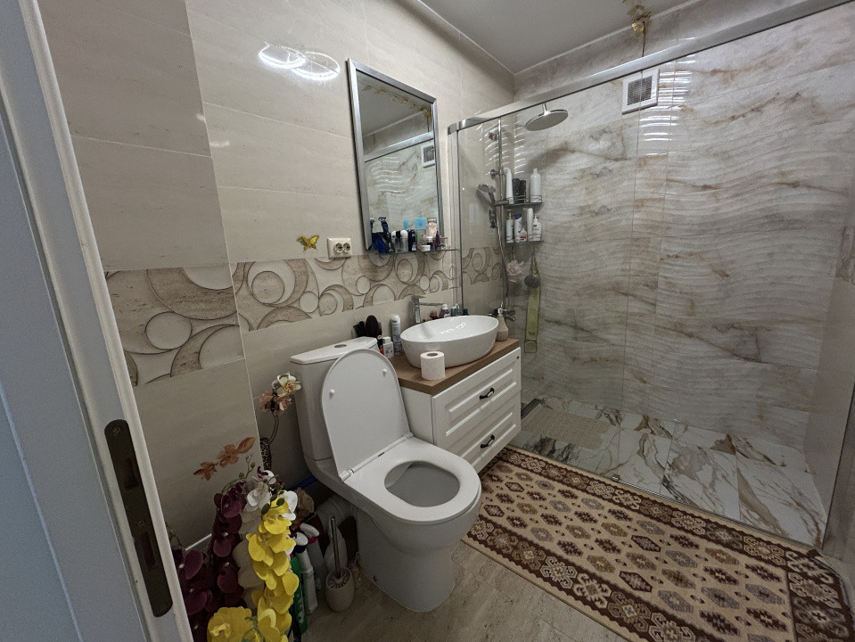 Apartament 2 camere, semidecomandat, mobilat/utilat cu grădină, zona Eroilor 