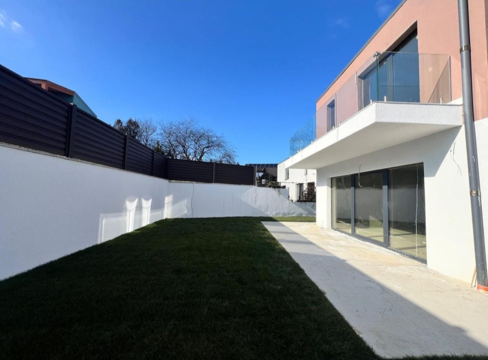 Casa individuala, 254mp utili, 415mp teren, Europa