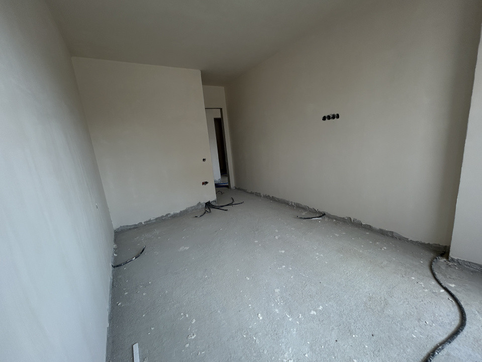 Apartament 2 camere, semidecomandat, semifinisat, 55,57 mp , zona Eroilor 