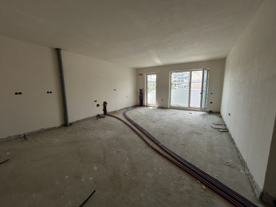 Apartament 2 camere, semidecomandat, semifinisat, 55,57 mp , zona Eroilor 