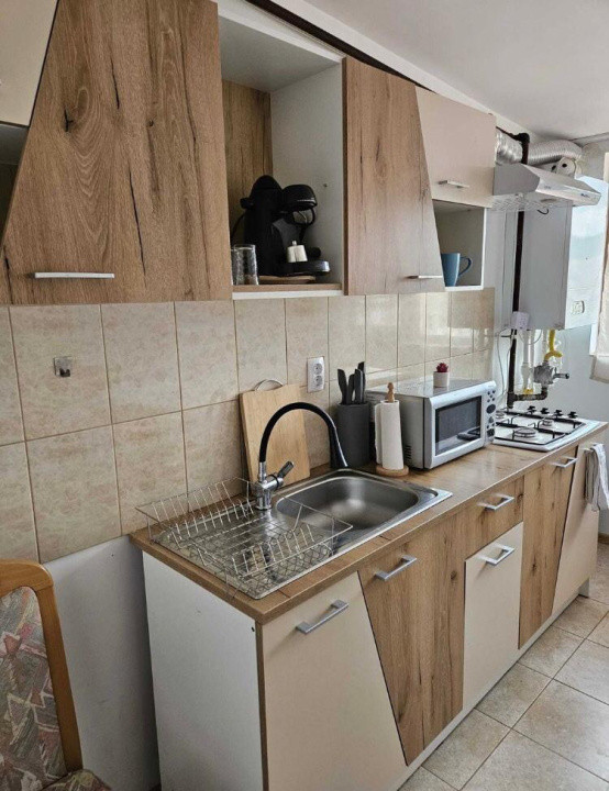 apartament decomandat cu 1 camera,zona Ioan Rus