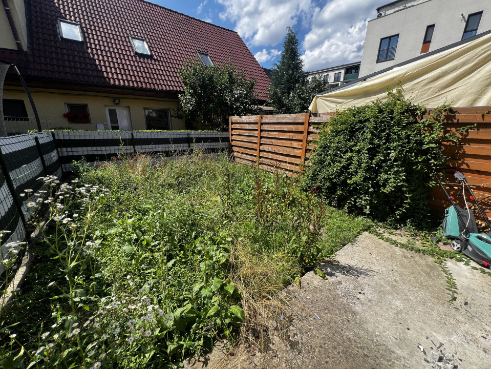 Triplex 80 mp utili, 40 mp curte, parcare, Zona Eroilor