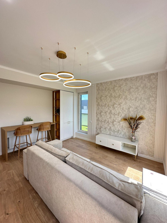 Apartament in BLOC NOU, terasa de 22 mp, parcare, zona Terra