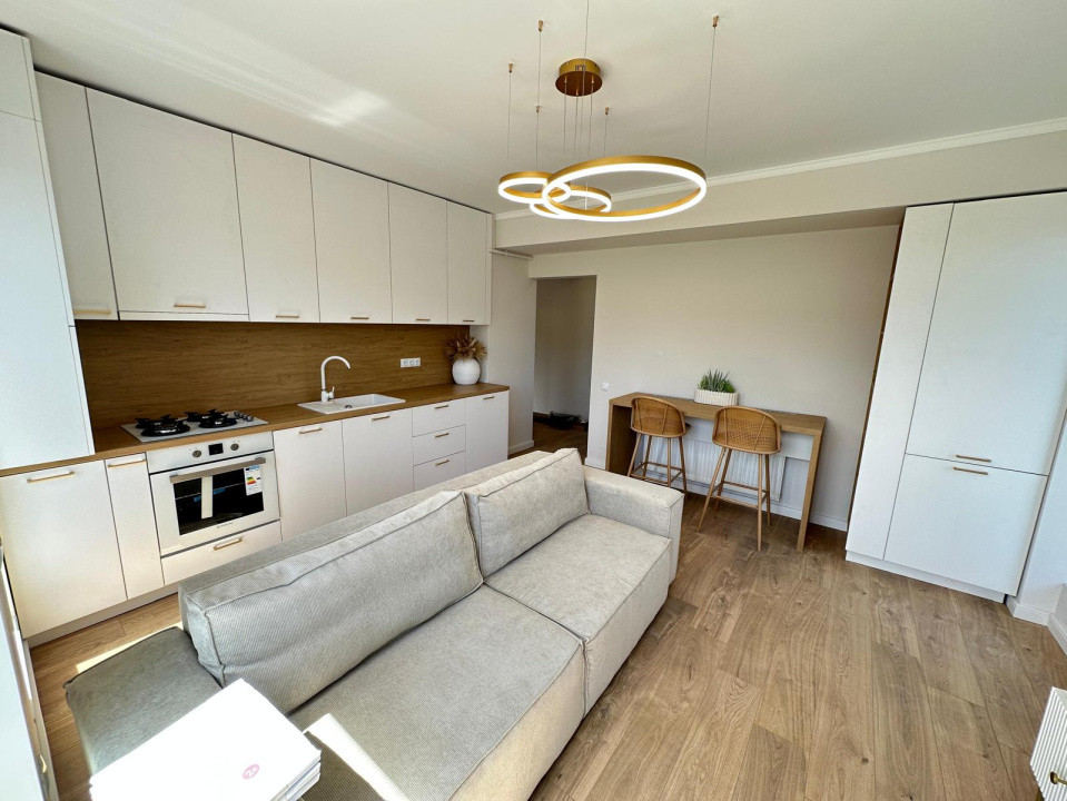 Apartament in BLOC NOU, terasa de 22 mp, parcare, zona Terra