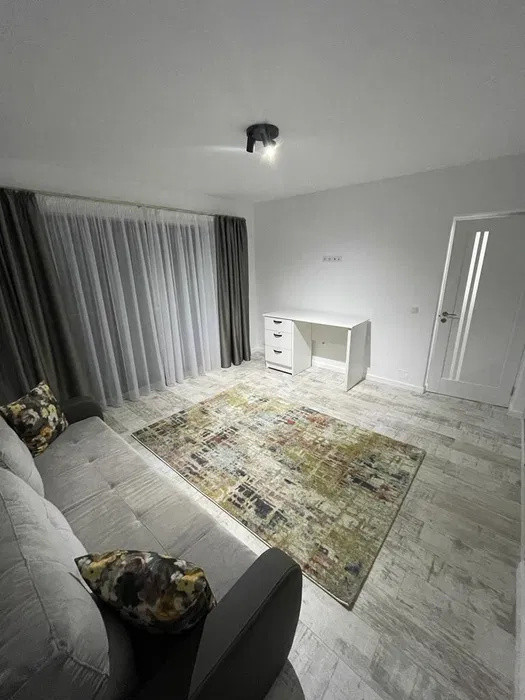 Casă tip duplex, 120 mp utili, 4 camere, 360 mp teren, saună, zona Romul Ladea
