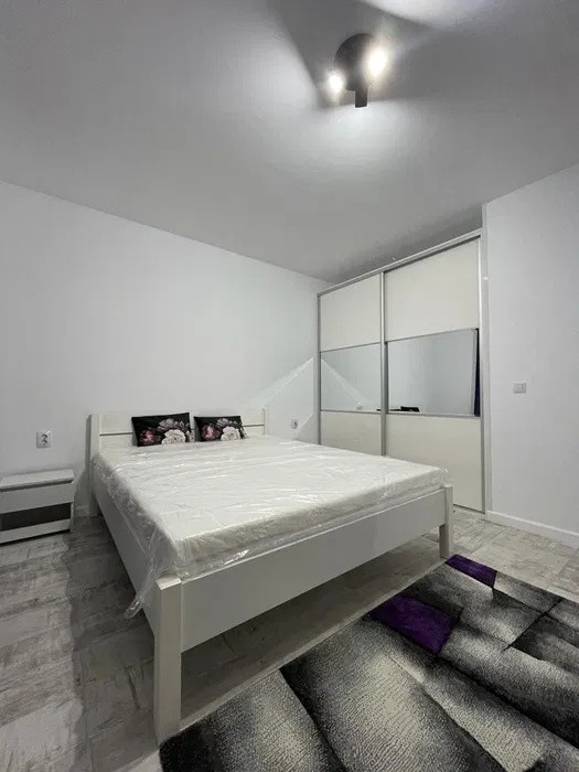 Casă tip duplex, 120 mp utili, 4 camere, 360 mp teren, saună, zona Romul Ladea