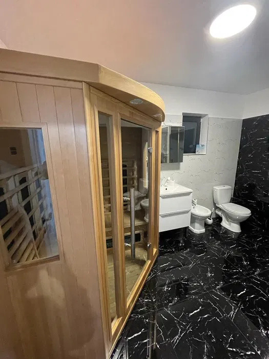 Casă tip duplex, 120 mp utili, 4 camere, 360 mp teren, saună, zona Romul Ladea