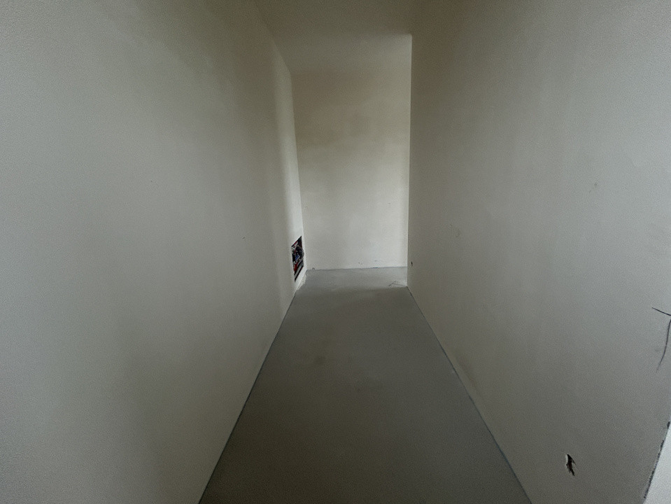 Casa tip duplex semifinisat , 180 mp utili , 400 mp teren zona Făget 