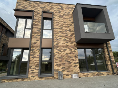 Casa tip duplex semifinisat , 180 mp utili , 400 mp teren zona Făget 