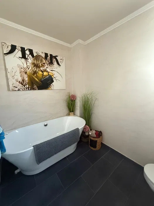 Casa individuala cuplata ,172 mp utili , zona Teilor 