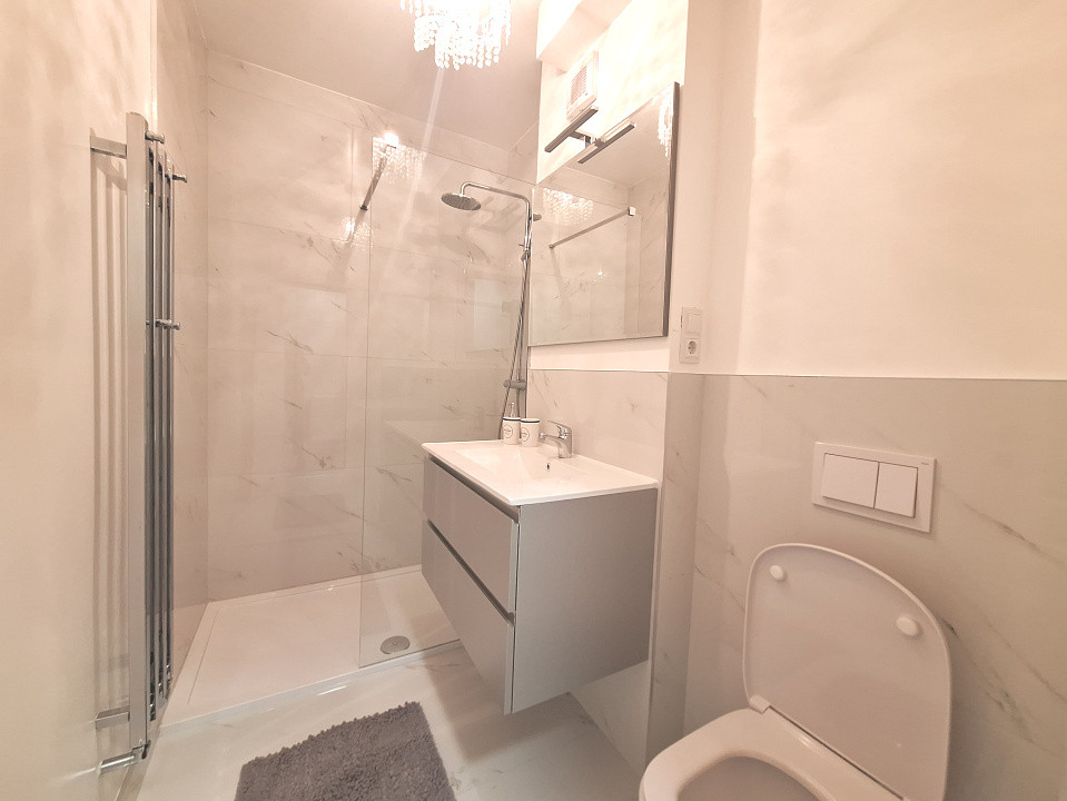 Apartament cu 2 camere, 45 mp, balcon, parcare, zona Tineretului